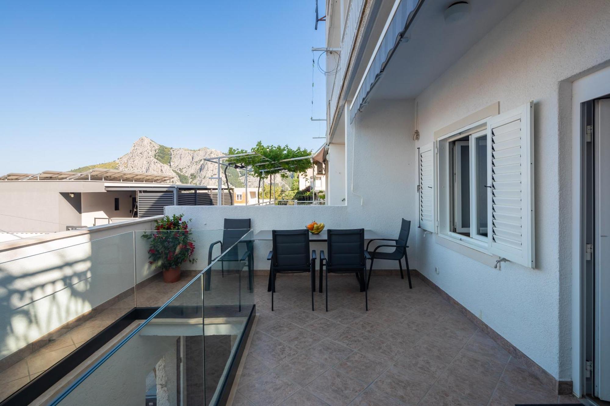 East Side Apartment Omiš Esterno foto